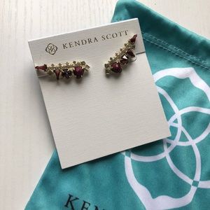 “Clarissa” style ear climber